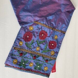 NWT VTG Two's Company Iridescent sequined beaded Scarf